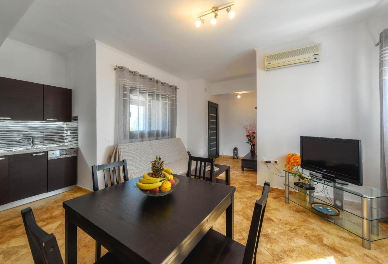 Alonaki Apartments Agios Leon Экстерьер фото